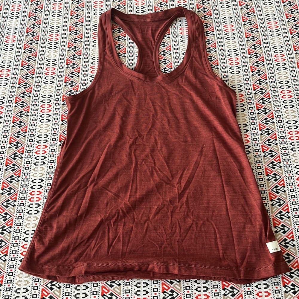 Vuori burnt orange workout tank top medium